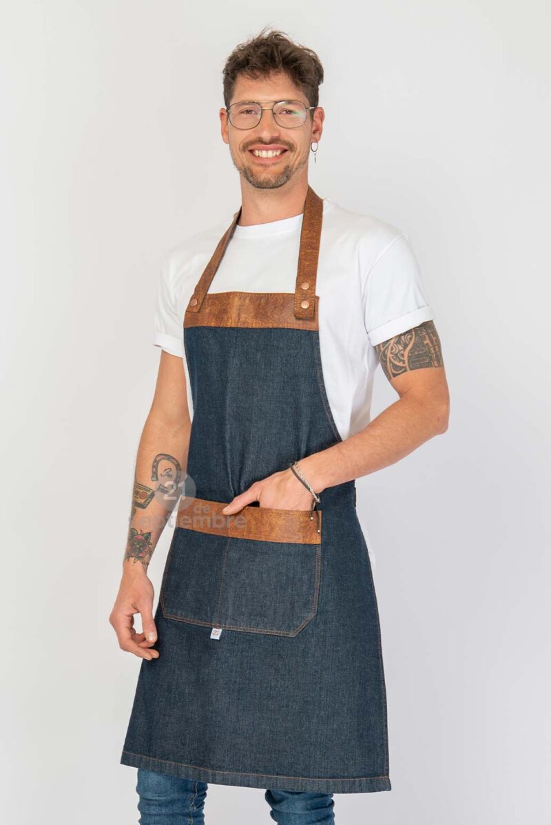 Delantal Eco-Cuero modelo hombre